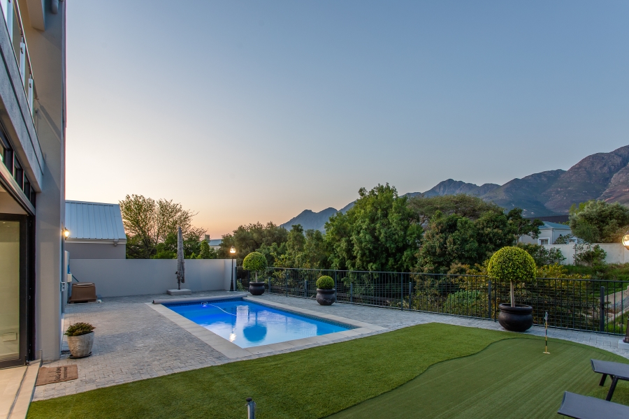 4 Bedroom Property for Sale in Franschhoek Western Cape